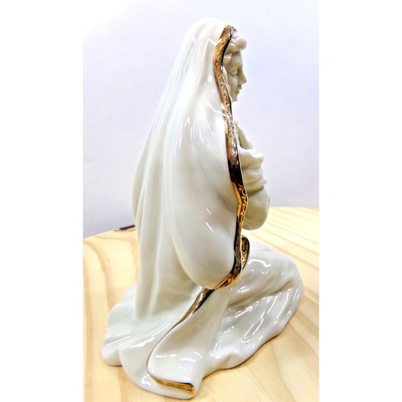 Mikasa Fine‎ Porcelain Holy Night Nativity #KT421 Mary Kneeling 6.5" Tall - Picture 3 of 11